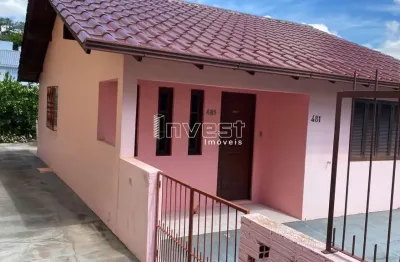 Casa desocupada com amplo pátio no bairro independência em santa cruz do sul