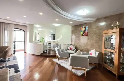 Apartamento à Venda com 200m² ,03 Dormitórios, 05 Banheiros e 04 vagas + Deposito, Localizado no Edifício Verona. Tatuapé. SP