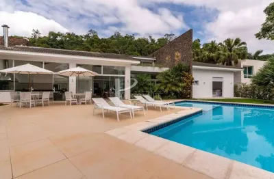 Casa à venda com pier, marina do guarujá condominio seguro com guarita no acesso terrestre e guarita