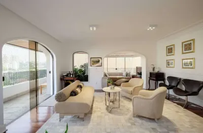 Apartamento reformado, 267 m2,4 quartos sendo 4 suítes, 3 varandas, 4 vagas, para venda, perdizes.