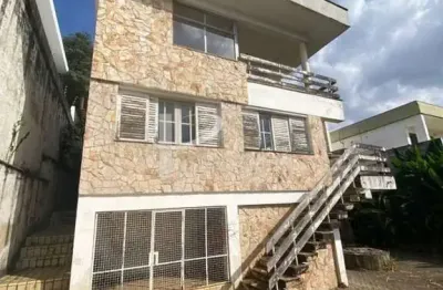 Sobrado à venda no tucuruvi - 5 quartos -3 suítes-7 vagas- piscina-salão de festas- 1.056m de área -zona norte