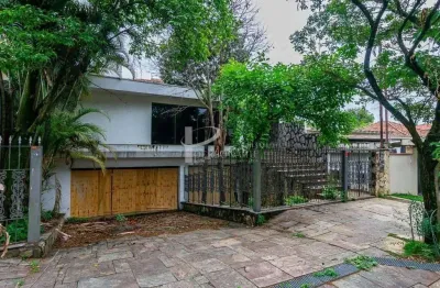 Sobrado a venda no alto da lapa-4 quartos-2 suítes-edícula nos fundos-8 vagas-zona oeste-sp.