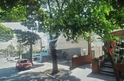 Prédio comercial 648 m2 3 pisos 6 banheiros c/ subsolo 12 vagas para alugar tatuapé