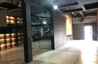 Belíssimo prédio para locação com 333m², localizado na rua apucarana , esquina com a rua emilia mare