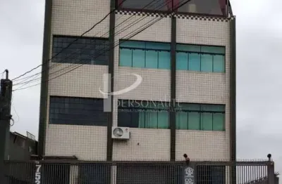 Maravilhoso prédio comercial 500 m2 com 03 andares 100m2 cada,diversas salas,subsolo 08 vagas à vend