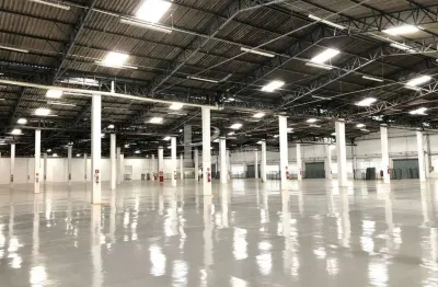 Galpão para locação ideal para operações logísticas, armazenagem e distribuição.