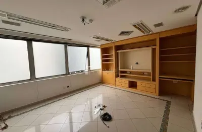 Casa comercial à venda na Avenida Ipiranga, 324, República, São Paulo