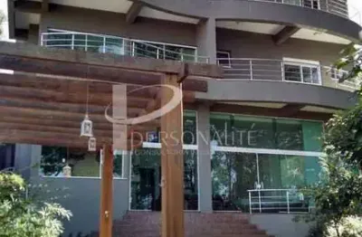 Casa em condomínio fechado para venda com 6 dormitórios e três suítes com 810 m2