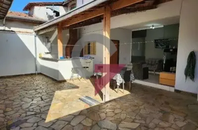 Casa com 5 quartos à venda no jardim gurilândia, taubaté  por r$ 627.000