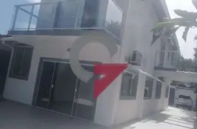 Casa com 3 quartos à venda no pereque-mirim, ubatuba  por r$ 1.150.000