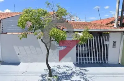 Casa com 2 quartos para alugar no esplanada santa helena, taubaté  por r$ 1.600