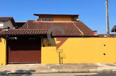 Casa com 4 quartos à venda em estufa i, ubatuba  por r$ 852.000
