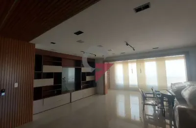 Apartamento à venda no Centro, Taubaté 