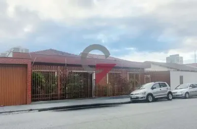 Casa comercial para alugar na vila jaboticabeira, taubaté  por r$ 8.000