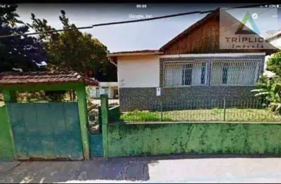 Oportunidade! casa no bairro grama com terreno plano de 1.750m² com 50m de frente. localização privilegiada, paralela à avenida principal do bairro.