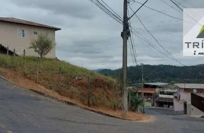 Terreno de esquina em excelente localização no bairro nova era. oportunidade!