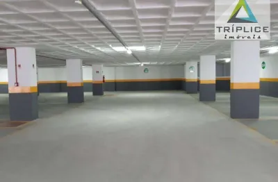 Vaga de garagem em localização privilegiada no centro. prédio novo e moderno com acesso por 2 ruas.