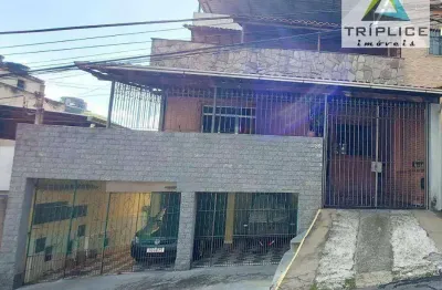 Casa 3 quartos com suíte, 3 salas, varanda, cozinha planejada, área gourmet com churrasqueira, terraço, área de serviço, garagem. ótima localização!