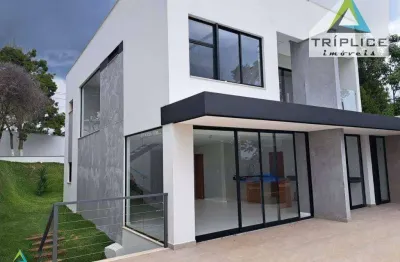 Casa 4 quartos sendo 3 suítes, sala ampla integrada com espaço de lazer com spa, linda vista. condomínio tranquilo e cercado por ampla área verde.