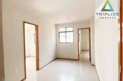 Apartamento 2 quartos em localização privilegiada no bairro Santa Helena, ao lado do centro da cidade. Prédio novo com elevador e portaria remota.