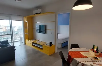 1 dorm. completamente mobiliado e equipado a 5 minutos da praia