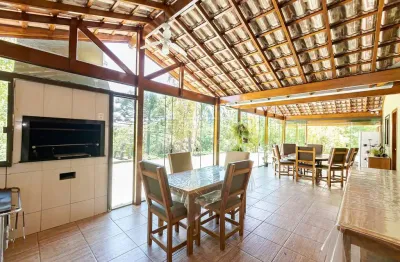 Chácara / sítio com 3 quartos à venda na joão pires filho, 5100, borda do campo, são josé dos pinhais, 152 m2 por r$ 1.650.000