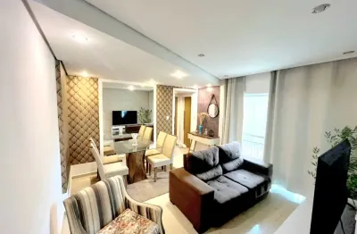 Apartamento mobiliado e pronto para morar no campo grande, com 2 dormitórios e planta versátil