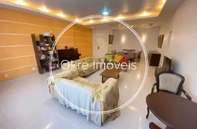Amplo apartamento em copacabana, 4 quartos,  126 m² no iptu (170m² segundo medições) , portaria 24h, 