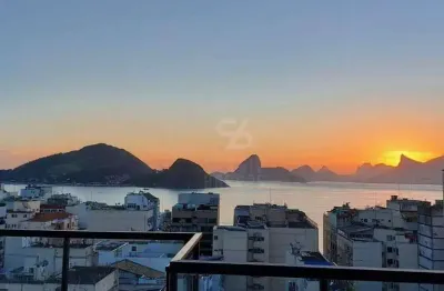 Cobertura triplex com vista deslumbrante, 5 quartos, 3 suítes, 2 vagas. no miolo de icaraí.