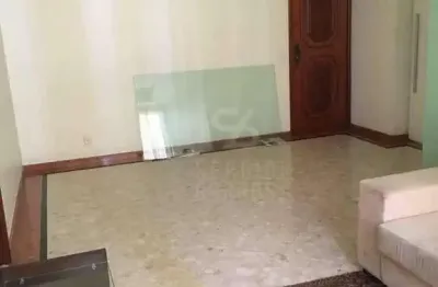 Apartamento de 3 quartos em icaraí, vazio, próximo à praia, com 1 vaga