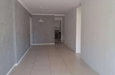 Apartamento de 3 quartos, transformado em  2 suítes, armários madeirol, varanda gourmet, lazer completo. 1 vaga.