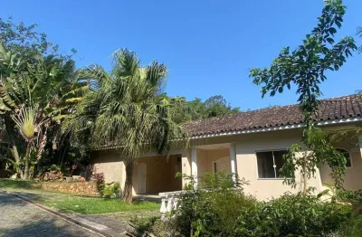 Casa em condomínio fechado com 6 quartos à venda na Estrada Velha de Maricá, 4900, Rio do Ouro, São Gonçalo