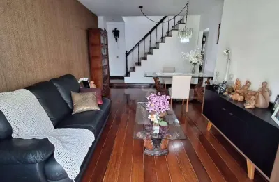 Cobertura duplex em icaraí, 2 quartos, 1 suíte, frente sol manhã, 2 vagas.