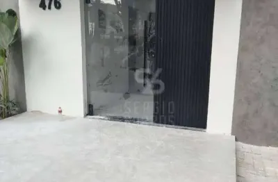 Casa comercial, duplex, excelente localização, de frente para avenida roberto silveira.