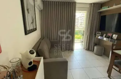 Apartamento de 2 quartos com uma suíte, 1 vaga e lazer com piscina.