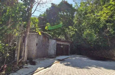Casa no maravista, piratininga, em terreno de 900 m². junto ao verde!!