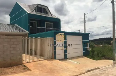 Sobrado com 3 dormitórios à venda, 107 m² por R$ 680.000 - Estados - Fazenda Rio Grande/Paraná