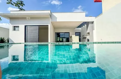 Casa moderna com 3 suítes e piscina no condomínio mar verde, praia da mococa