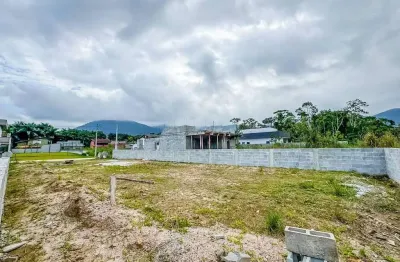 Lote murado e aterrado com 384m² à venda no condomínio mar verde – caraguatatuba/sp