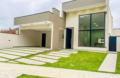 Elegante residência de 4 quartos no prestigiado condomínio mar verde