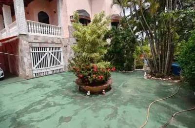 Casa com 4 quartos à venda na Rua Afrânio Coutinho, 136, Itapuã, Salvador