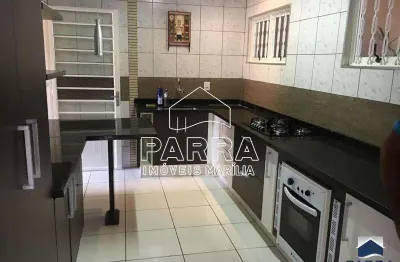 Casa com 3 quartos à venda no Jardim Lavínia, Marília 