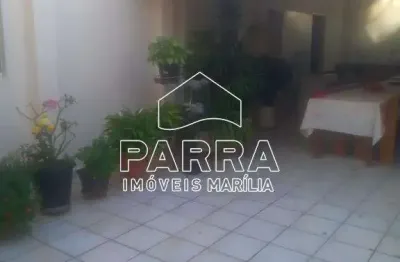 Casa com 3 quartos à venda no Jardim América, Marília 