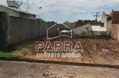 Terreno à venda no César de Almeida, Marília 