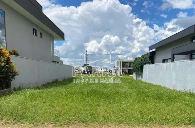 Terreno à venda no Jardim São Domingos, Marília 
