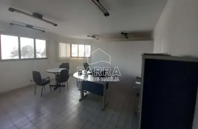 Casa comercial à venda no Centro, Marília 