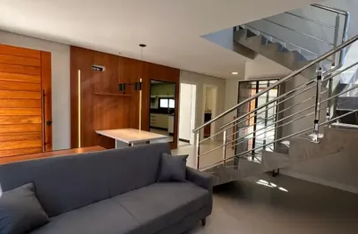 Casa em condomínio mobiliada no parque das palmeiras em tubarão sc