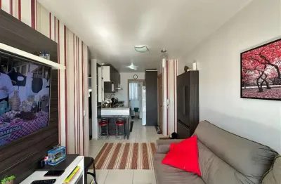 Apartamento semimobiliado no bairro santa lúcia com 52m² de área priva