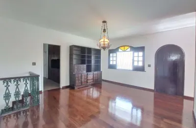 Casa com 6 quartos, 476 m² - venda por r$ 1.790.000 ou aluguel por r$ 12.000/mês - bom pastor - juiz de fora/mg