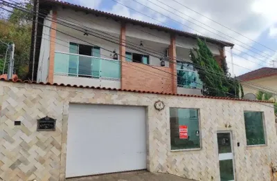 Casa com 4 quartos à venda, 246 m² de r$ 1.190 por r$980.000 - bom clima - juiz de fora/mg